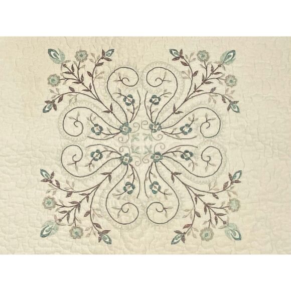 MaryJane’s Home Ivory Floral Embroidered Quilted Pillow Shams x 2 23x28 - Picture 3 of 7